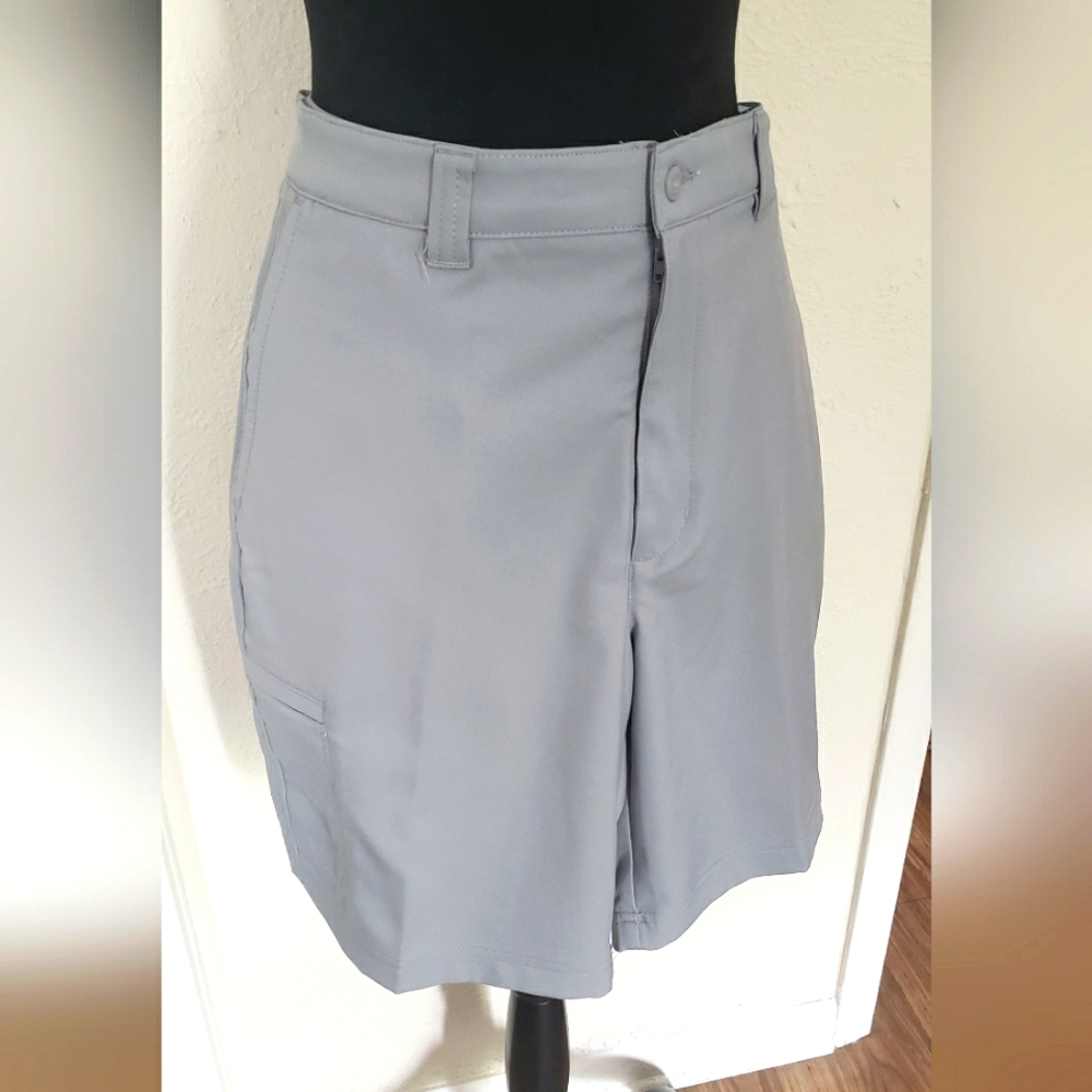 PGA Tour Men's Gray Golf Shorts With Sun Protection And Moistire Wicking